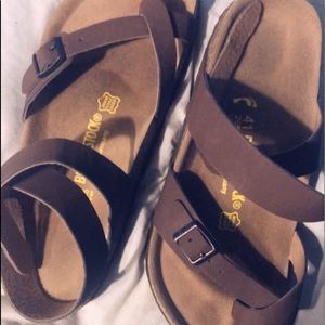 Yara Birkenstock Brown size 41